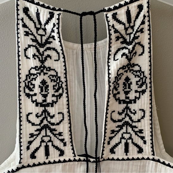 New White Zara Tie-Up Embroidered Top - Picture 3 of 4